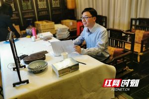 百万畅销书作家曾冬联手乐言做诗词直播